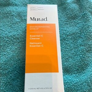 Murad Essential-C Cleanser - Vibrant Orange and White